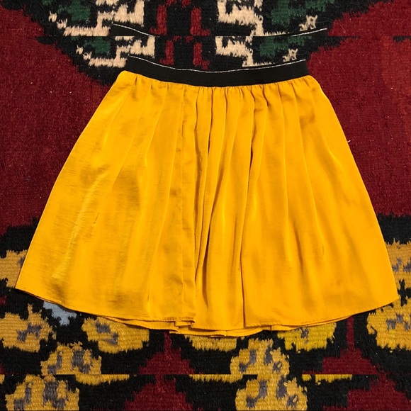 Uniqlo Dresses & Skirts - Uniqlo ✨silky miniskirt